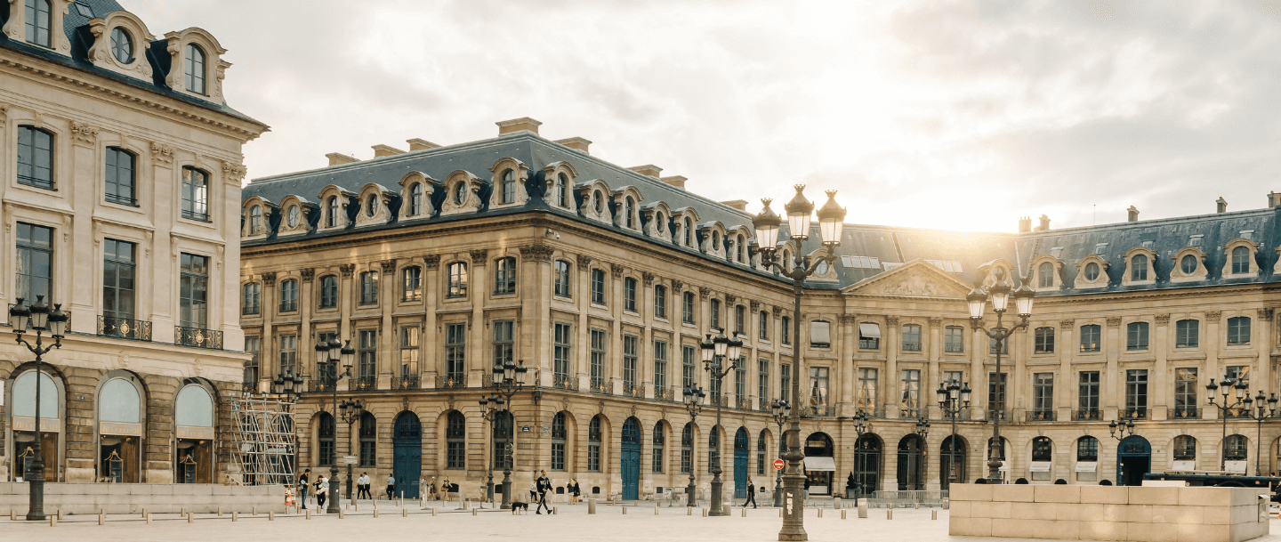 壮大な建物の風景